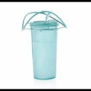 Tupperware super mega tumbler